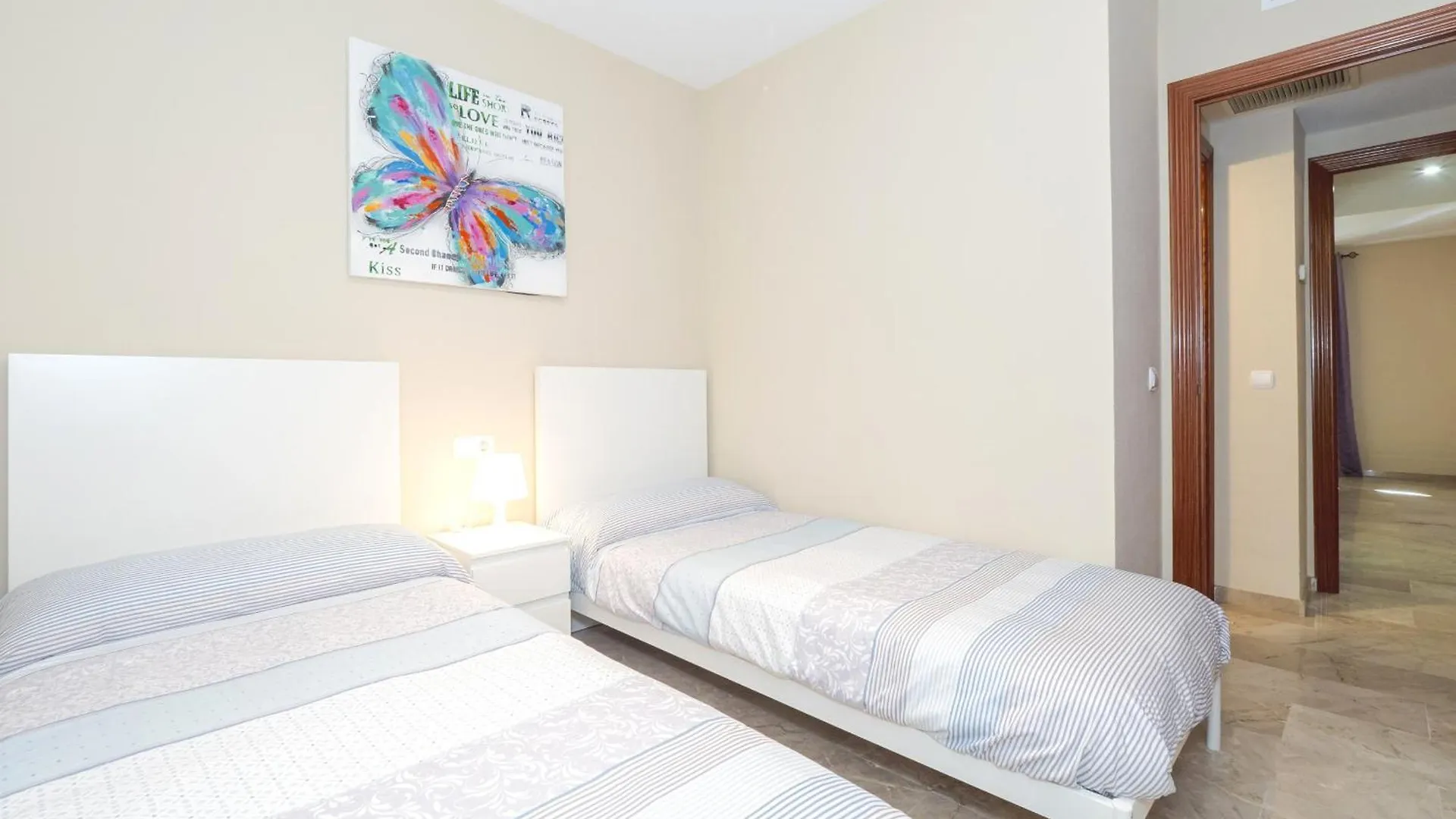 Cubo'S Urban Brigitte Torremolinos & Parking 아파트 스페인