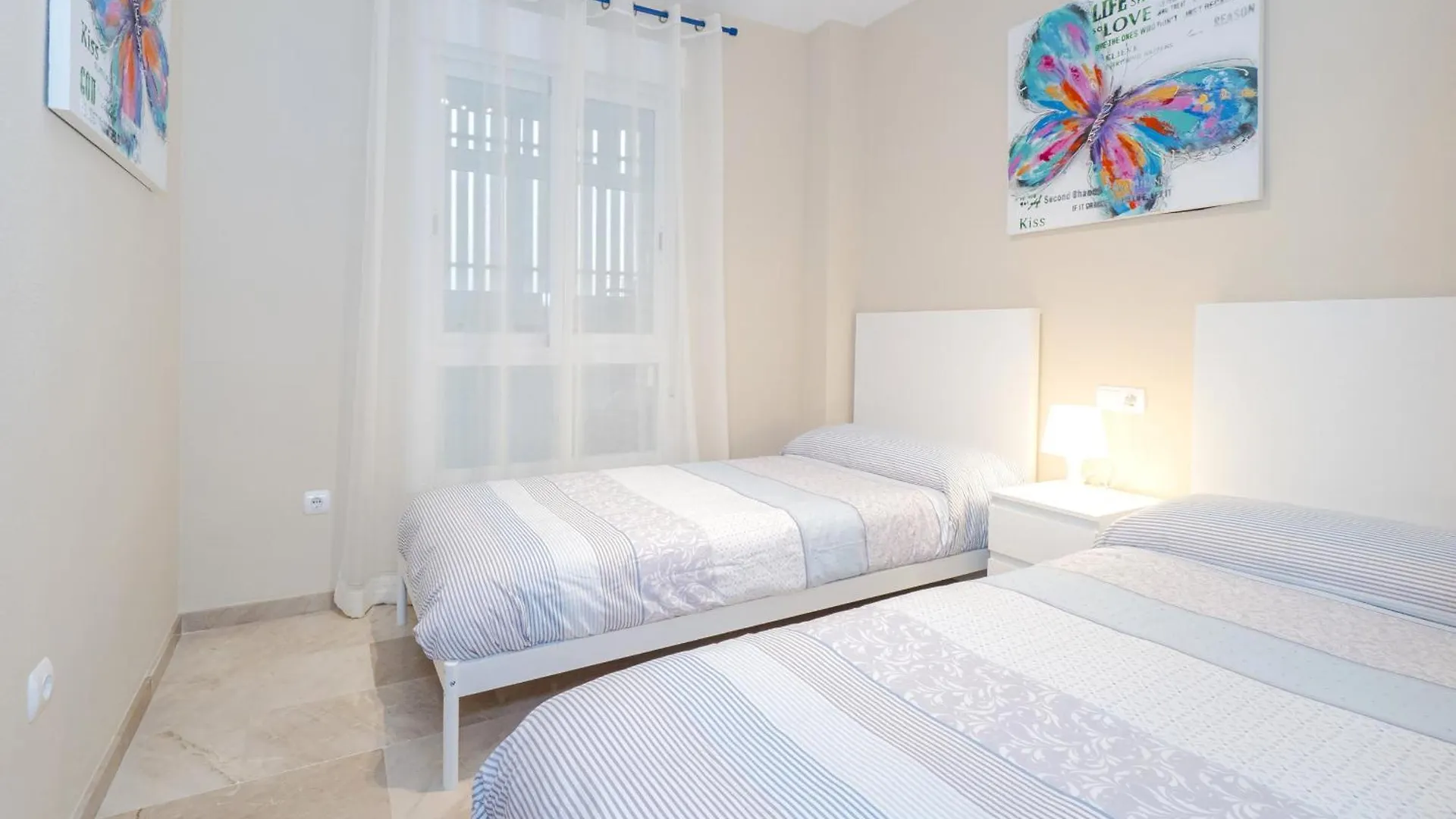 Cubo'S Urban Brigitte Torremolinos & Parking Apartment 0*,