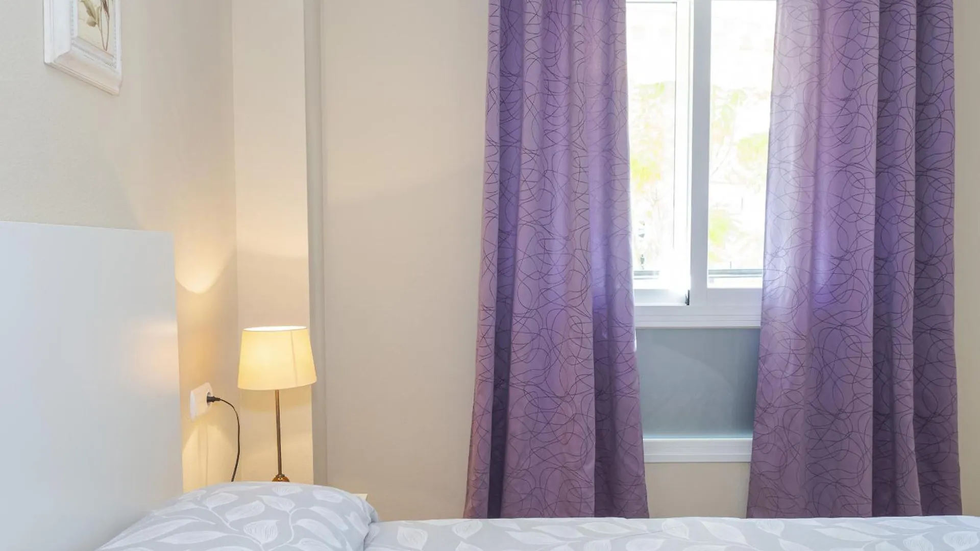 Cubo'S Urban Brigitte Torremolinos & Parking Apartment