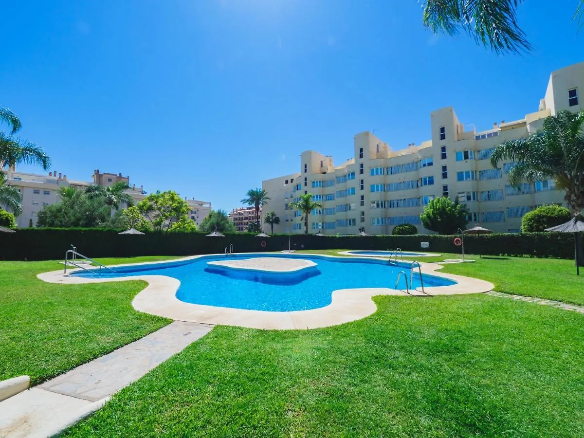 Cubo'S Urban Brigitte Torremolinos & Parking Apartment