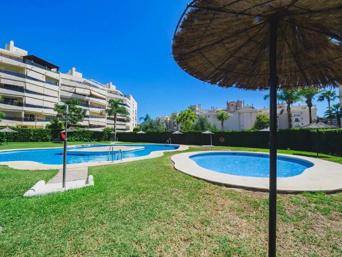 Cubo'S Urban Brigitte Torremolinos & Parking Apartment