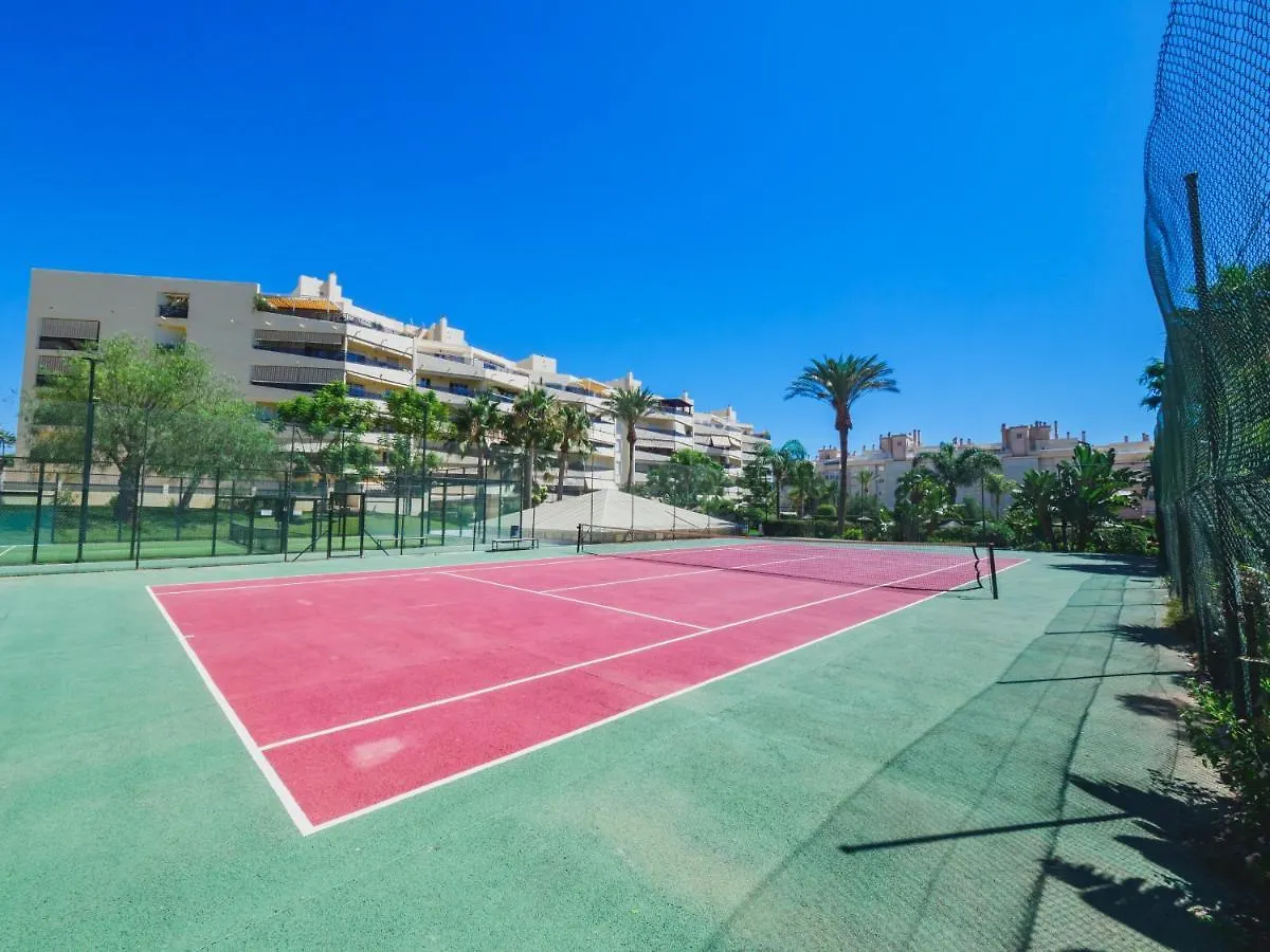 Cubo'S Urban Brigitte Torremolinos & Parking Apartment 0*,