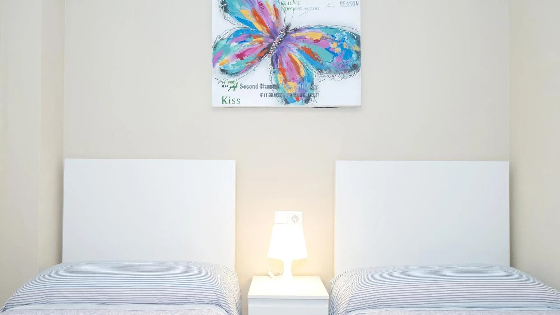 Cubo'S Urban Brigitte Torremolinos & Parking Apartment