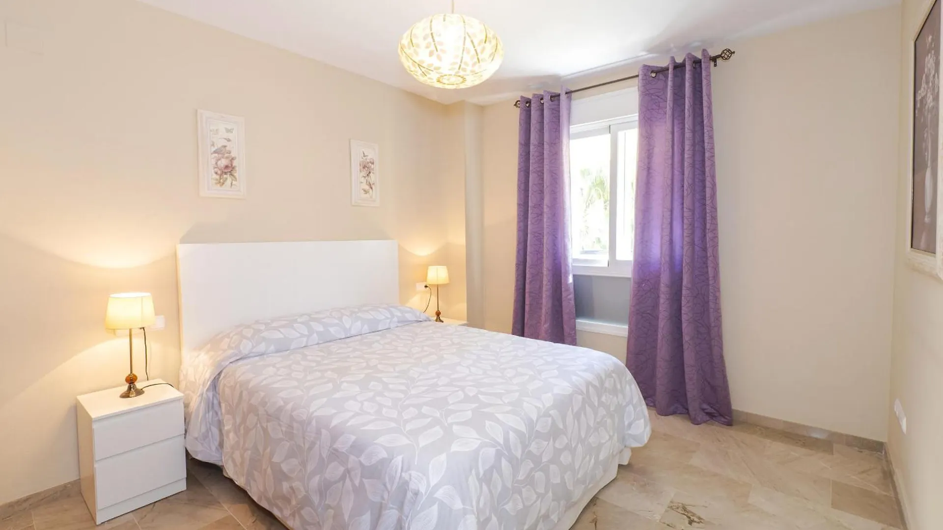 Cubo'S Urban Brigitte Torremolinos & Parking Apartment